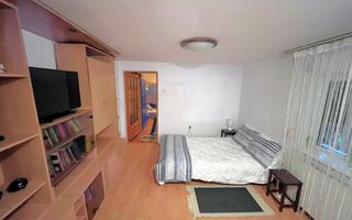 Casa de inchiriat Raului intersectie Campia Islaz -loc de parcare - Poză 4