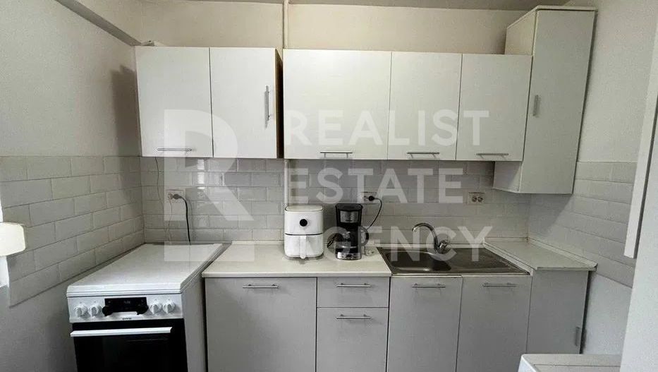 Vânzare, garsonieră în zona Militari - Poză 1