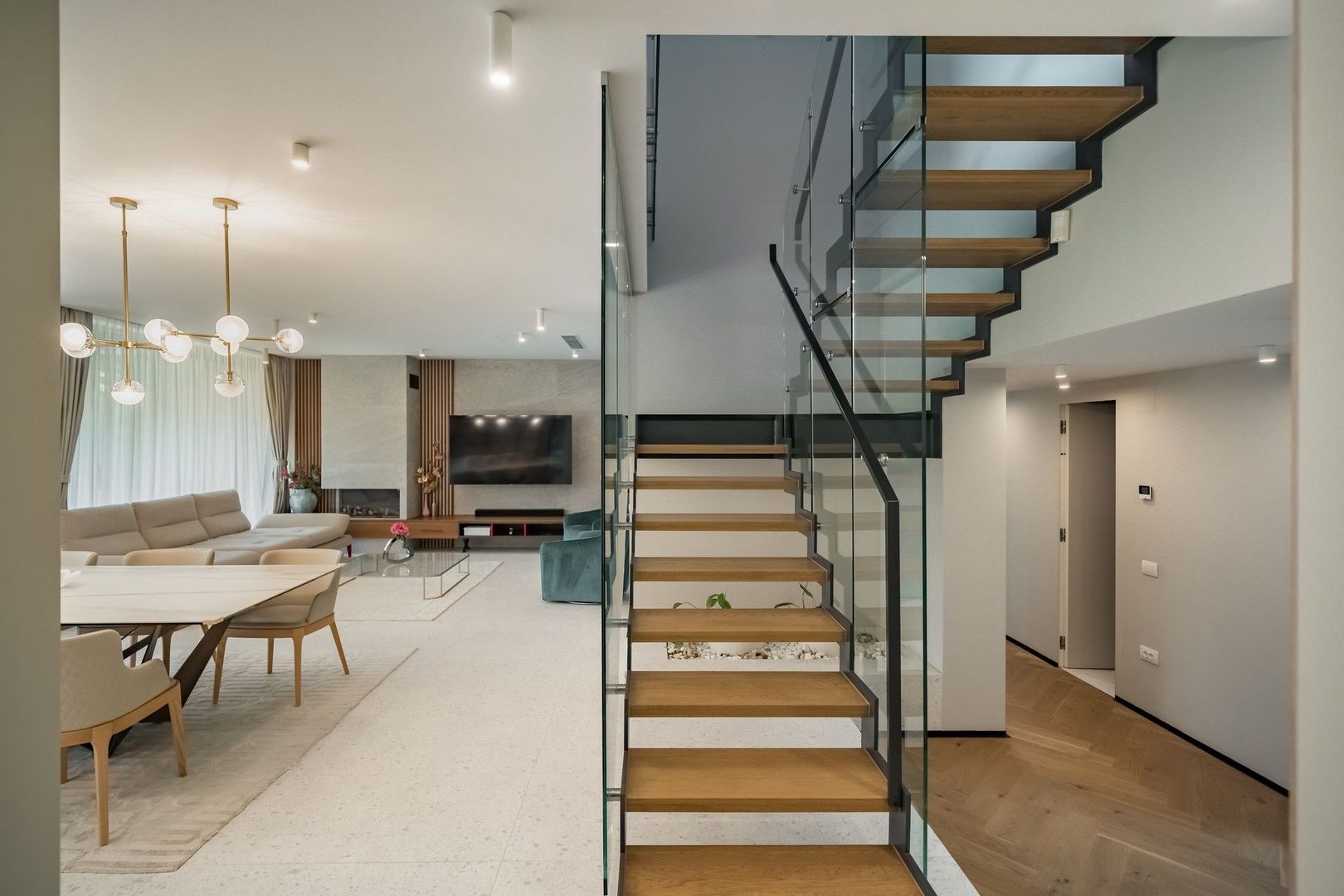 Vila cu 6 camere in Amber Gardens - Poză 4