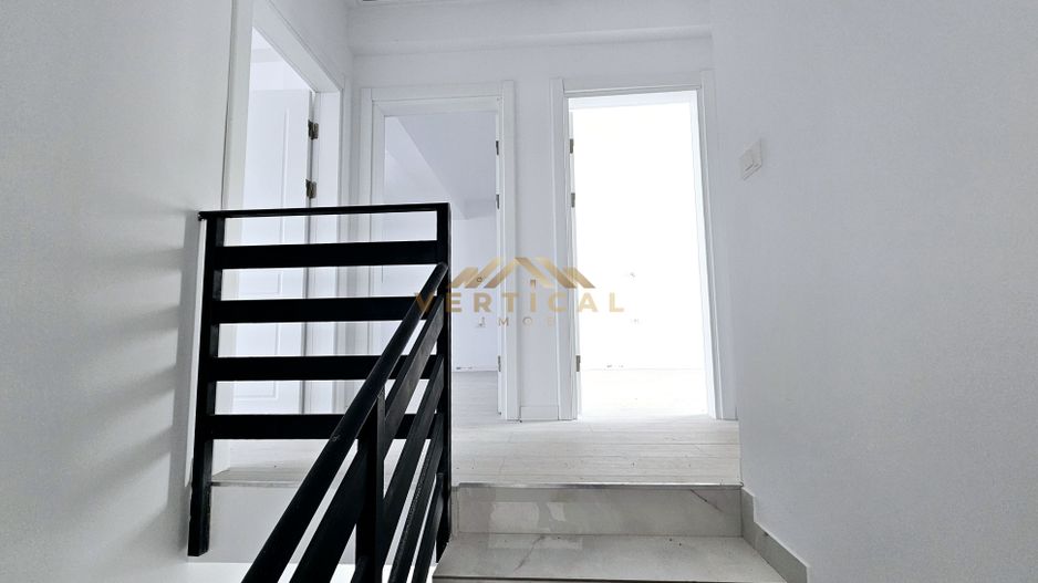 Vila 4 camere in centrul comunei Berceni - Poză 6