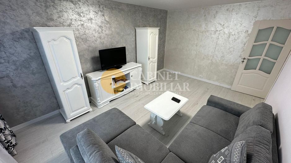 3 CAMERE DECOMANDAT 74 MP ULTRAFINISAT - Poză 1