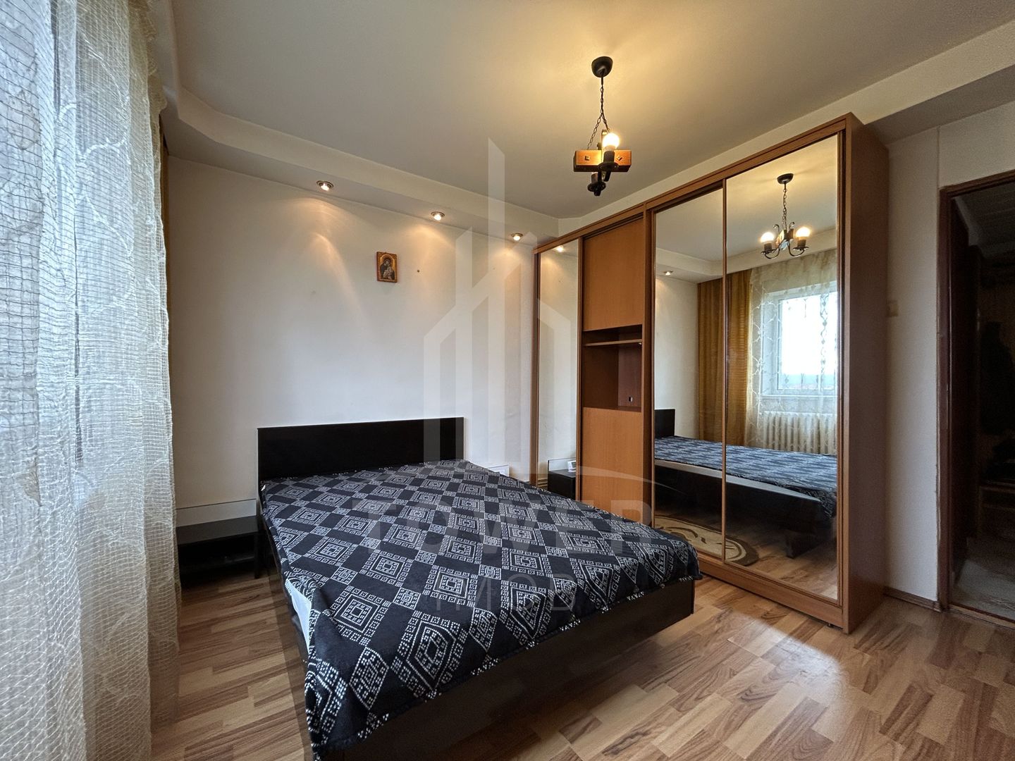 Apartament de vânzare - Zona Vasile Aaron - Poză 4