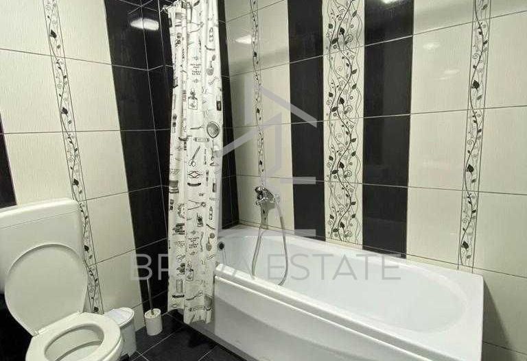 Apartament 2 camere, balcon, parcare, Zona VIVO - Poză 8