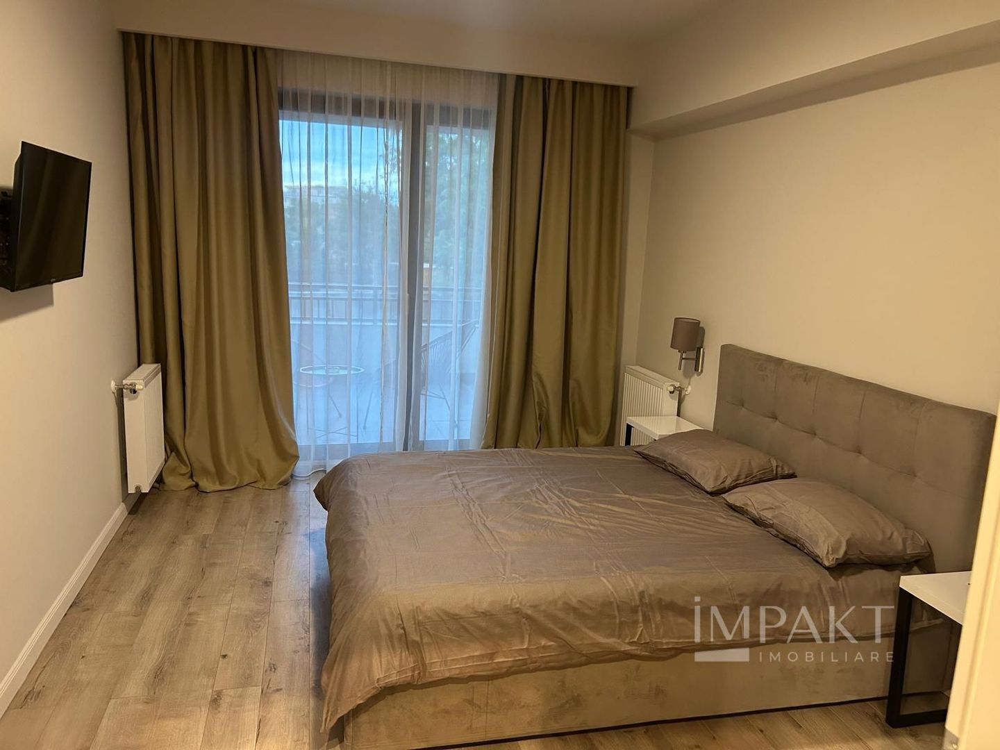 Apartament de inchiria premium 3 camere ,parcare, în centrul Clujului! - Poză 3
