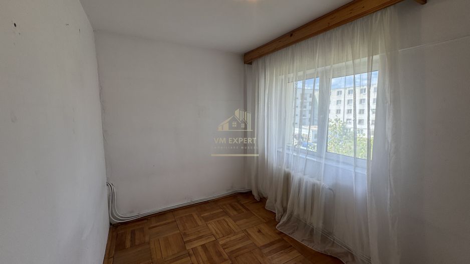 APARTAMENT CAMPULUNG 4 CAMERE, ETAJ 2, GRUI - Poză 9