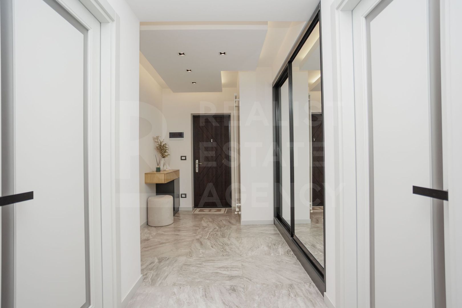 Vânzare, apartamnet 2 camere + living, str. Alba Iulia, Buiucani - Poză 11