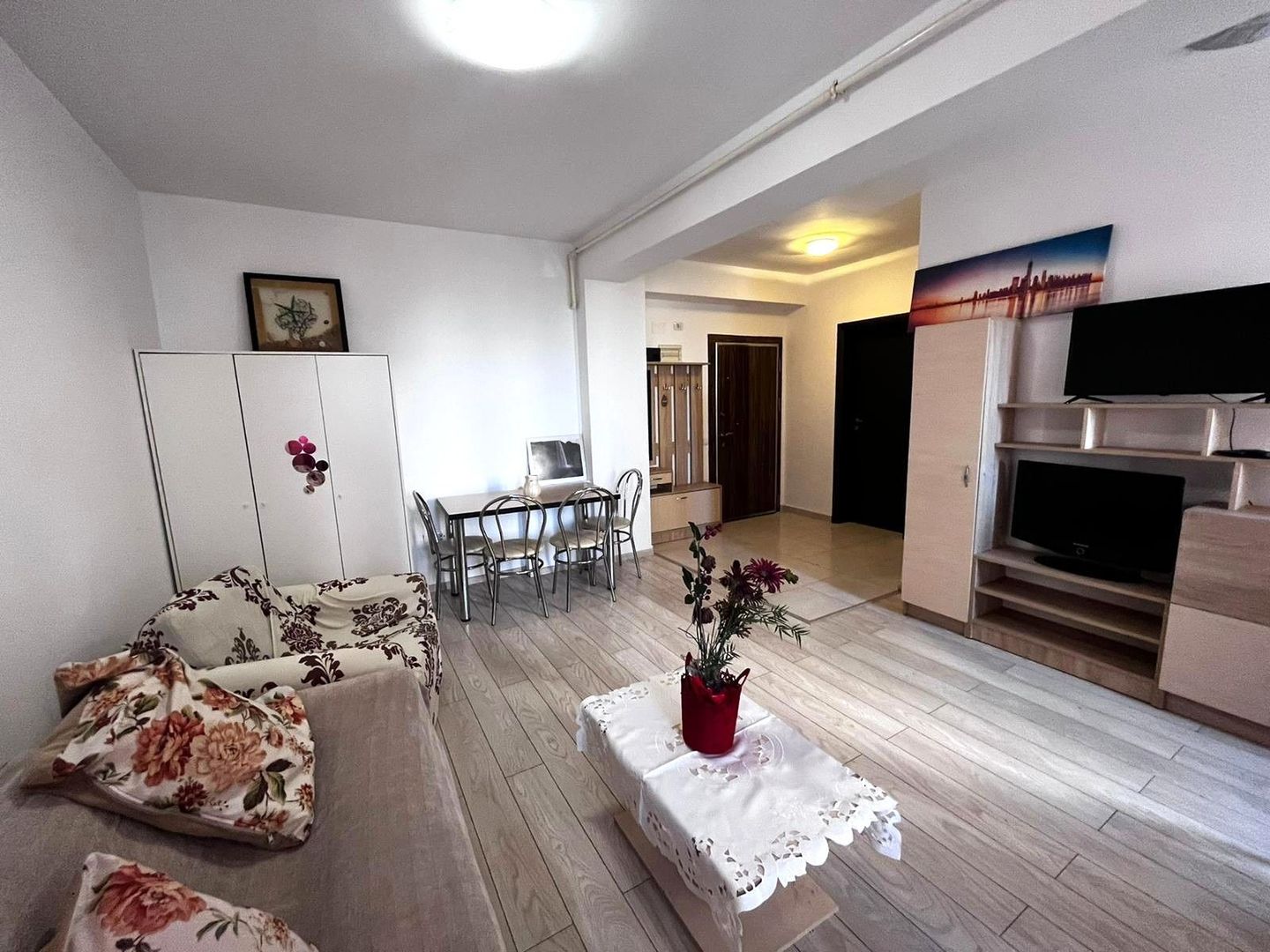 Apartament cu 2 camere de vanzare | Militari Residence | Decomandat - Poză 1