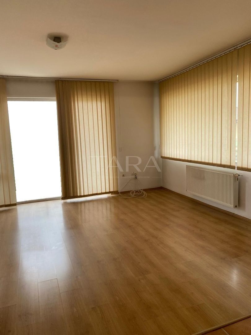 Apartament spațios de 2 camere, terasă, Grand Hotel Italia. - Poză 1