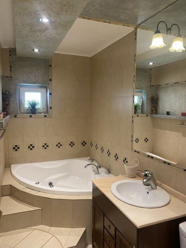 De Închiriat Apartament 3 Camere Decebal, Renovat, Aproape, de Metrou - Poză 3