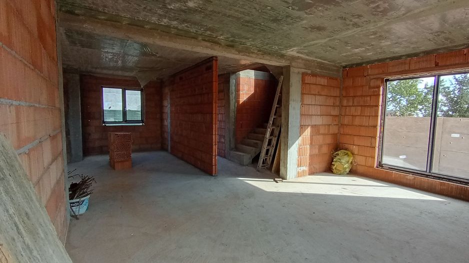 Sanandrei Duplex cu Perete Dublu, Proiect Modern - Poză 10