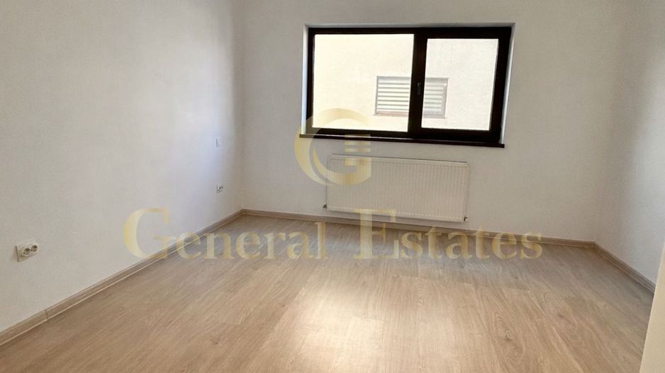 De vanzare apartament cu 3 camere | Sanpetru - Poză 6