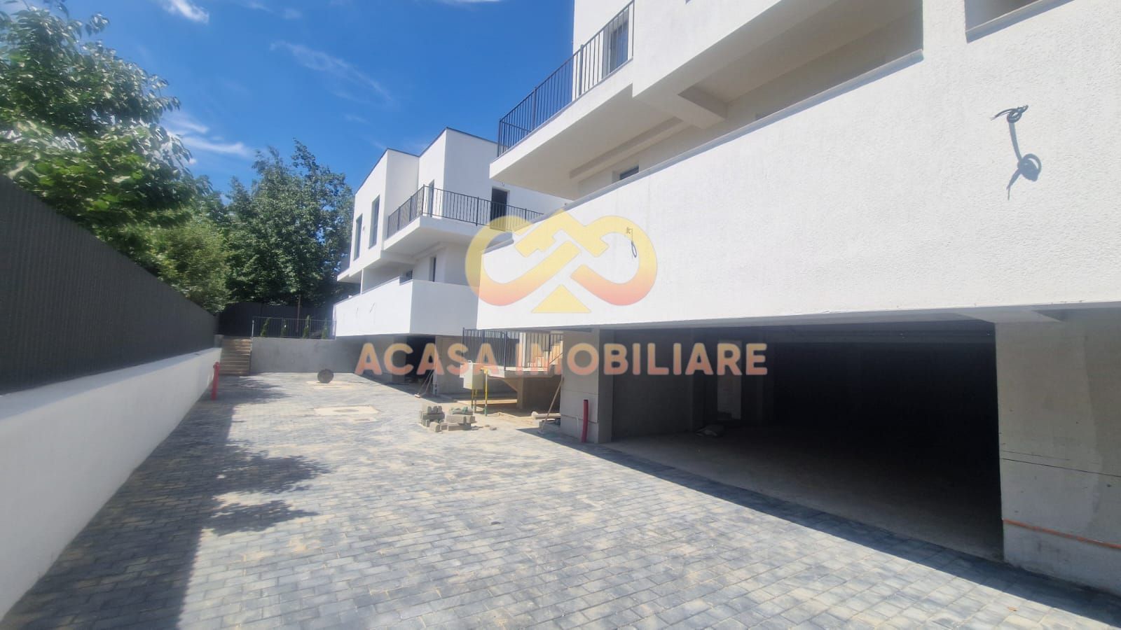 APARTAMENT 3 CAMERE PE 2 NIVELE  VALEA LUPULUI - Poză 2