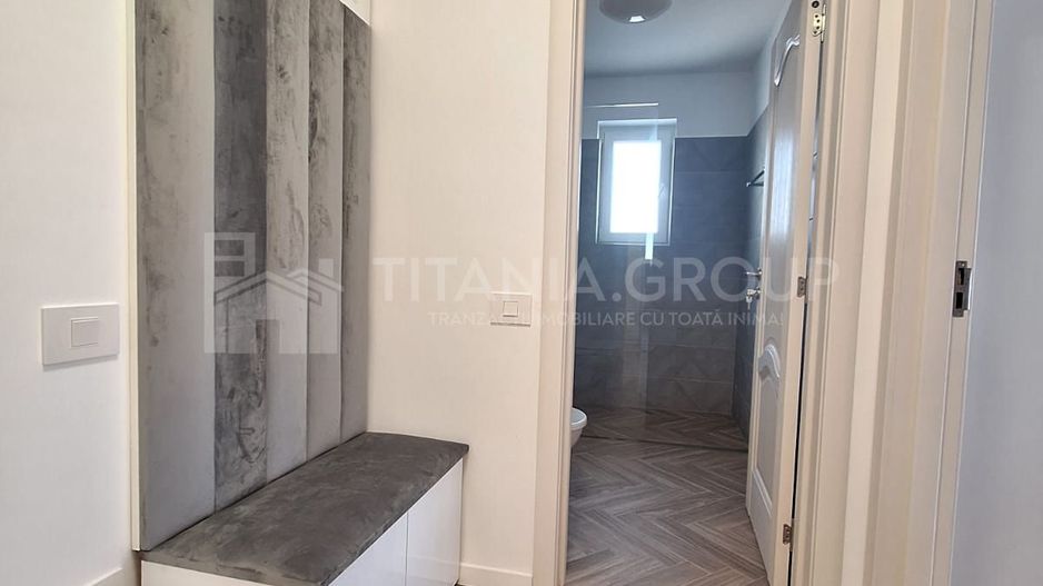Apartament 3 camere,2 bai+parcare, lux Rasnov - Poză 13