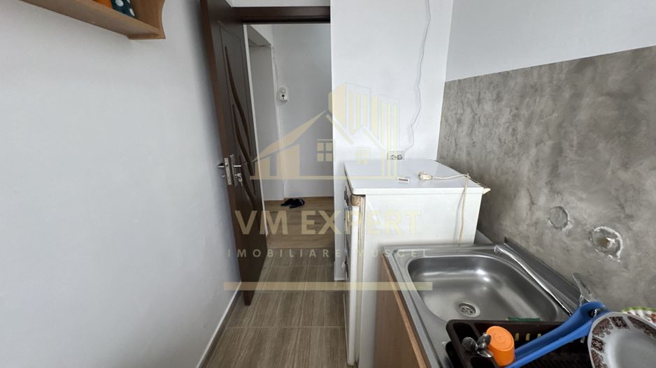 APARTAMENT 2 CAMERE ETAJ 3 VIȘOI CAMPULUNG - Poză 8