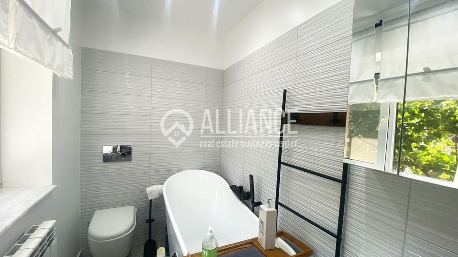 Valu lui Traian (COD 07) Casă  3 camere cu teren  de 930 mp - Poză 12