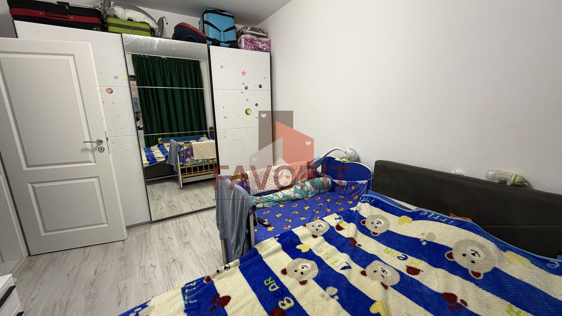 3 camere | Etaj 1 | Decomandat | Mobilat | in spate la Lidl | Asfalt | - Poză 7