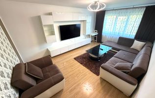 Apartament 3 camere si 2 bai Rovine decomandat 67mp  an1985