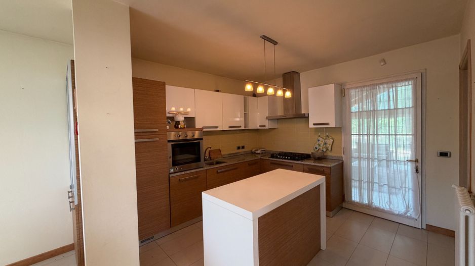 Casa cu teren 10.000mp si foarte multe posibilitati - Poză 8