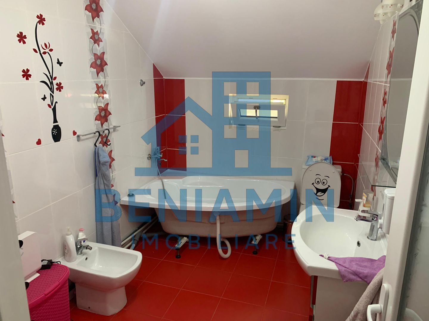 Casă spațioasă P+M de vânzare cartier Bordei - Poză 10