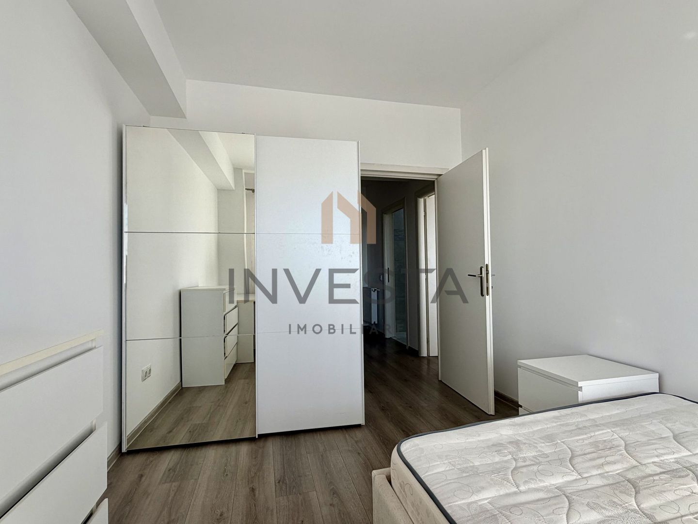 Penthouse modern 105mp cu terasa de 94 mp, Intre Lacuri - Poză 14