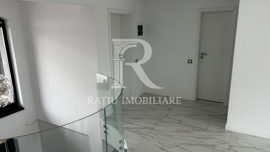 Casa cu 5 camere de vanzare | Nufarul | Oradea - Poză 13