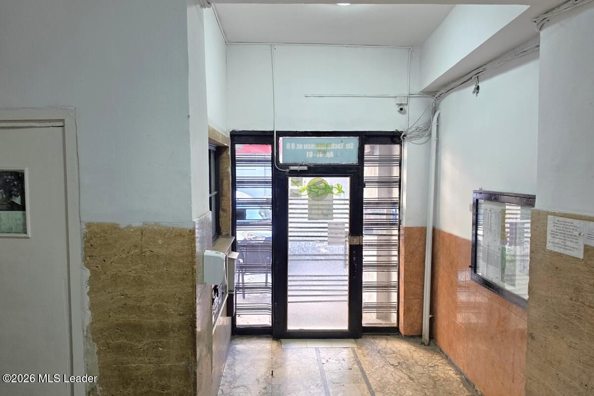 Piata Romana, 4 camere 138 MP total, Etaj 2/9, renovat - utilat, liber - Poză 21