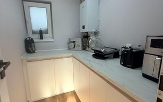 Casa individuala utilata 4 camere 120 mp utili garaj si teren Cristian - Poză 7