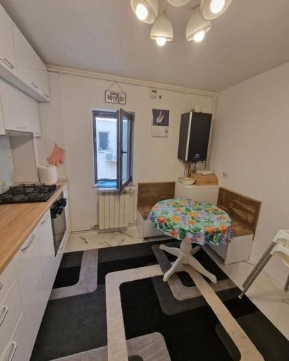 Apartament la vanzare - Poză 2