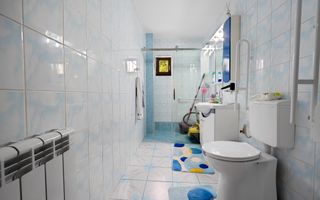 Vilă impresionantă în zonă deosebită - Poză 10