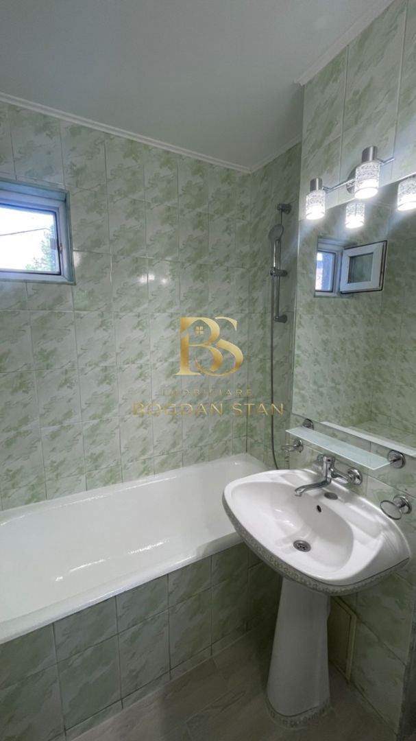 Apartament 3 camere de închiriat | Etajul 2 | Zona Micro 17 - Poză 16
