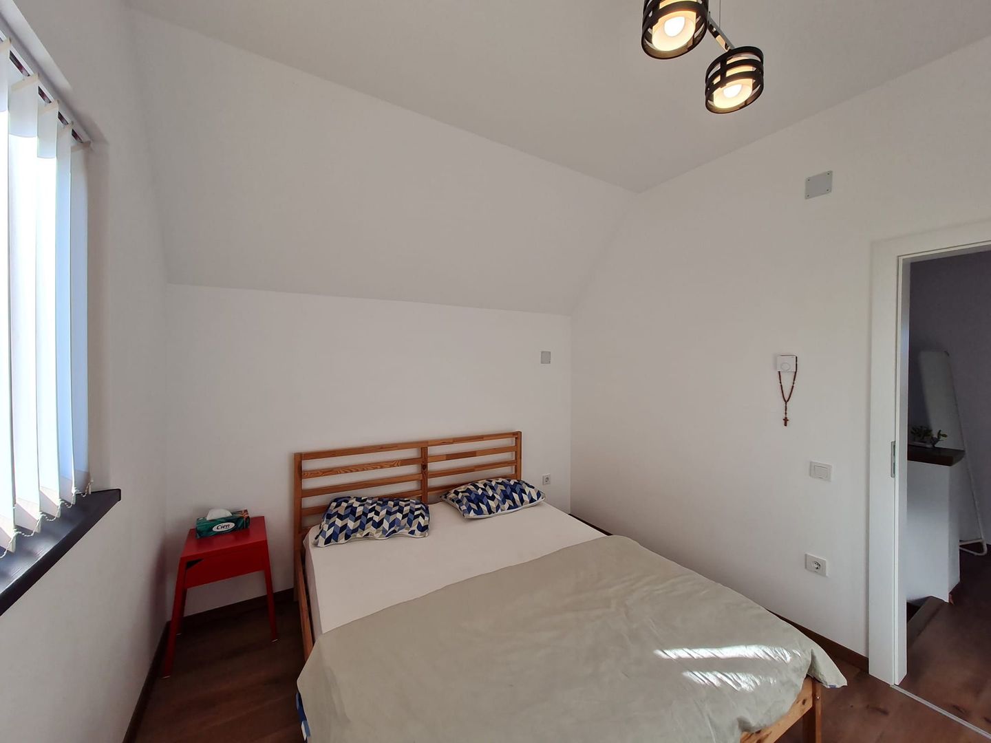 Minimalist la prima închiriere în Dumbravita - Poză 6