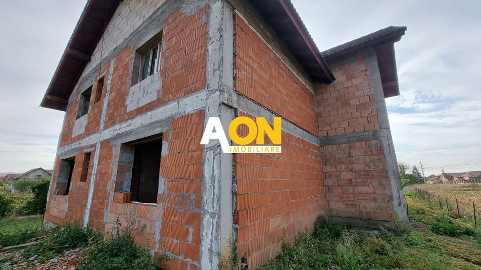 Casa la rosu,2100 mp teren,zona Micesti - Poză 3