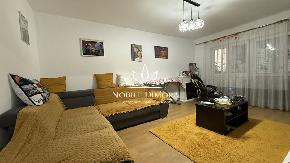 Apartament cu 3 camere de vanzare - 2 balcoane - zona Bucovinei - Poză 2