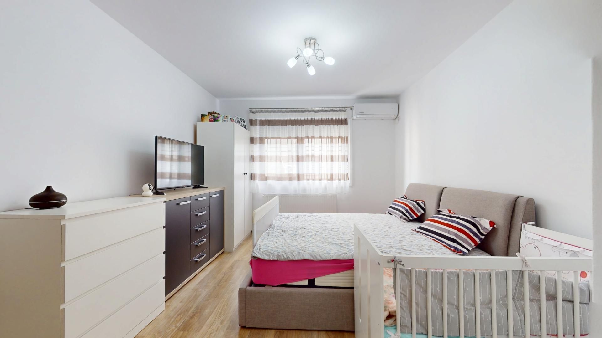 Apartament 2 camere decomandat Dobroiesti - Str. Doinei - Poză 4