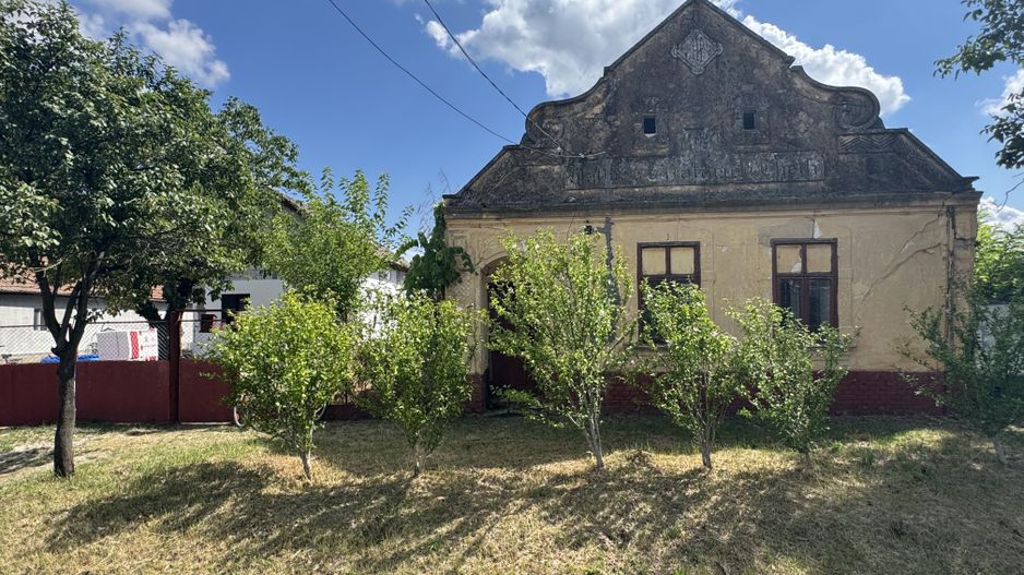 Casa Demolabila Cu Teren 1481 mp In Becicherecu Mic,Vatra Veche,Asfalt,Fs 15m - Poză 1