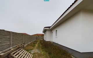 Duplex în Moșnița Nouă - Poză 12