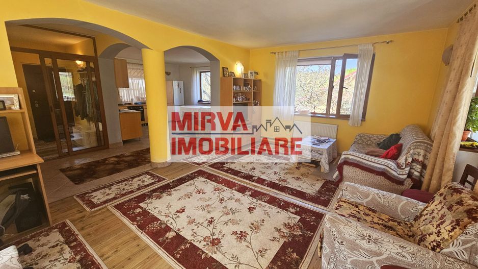 🏡 VILĂ ELEGANTĂ CU PRIVELIȘTE DEOSEBITĂ – VALENII DE MUNTE - Poză 35