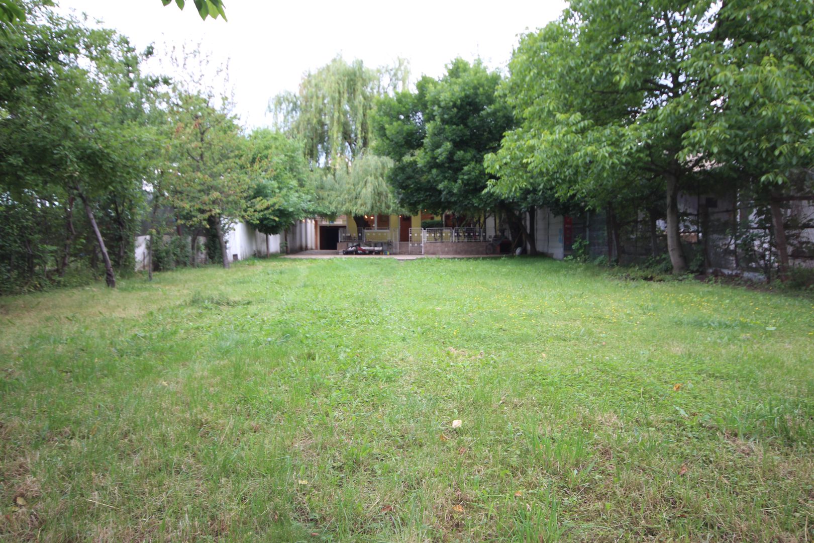 Vilă zona Liviu Rebreanu - Poză 1