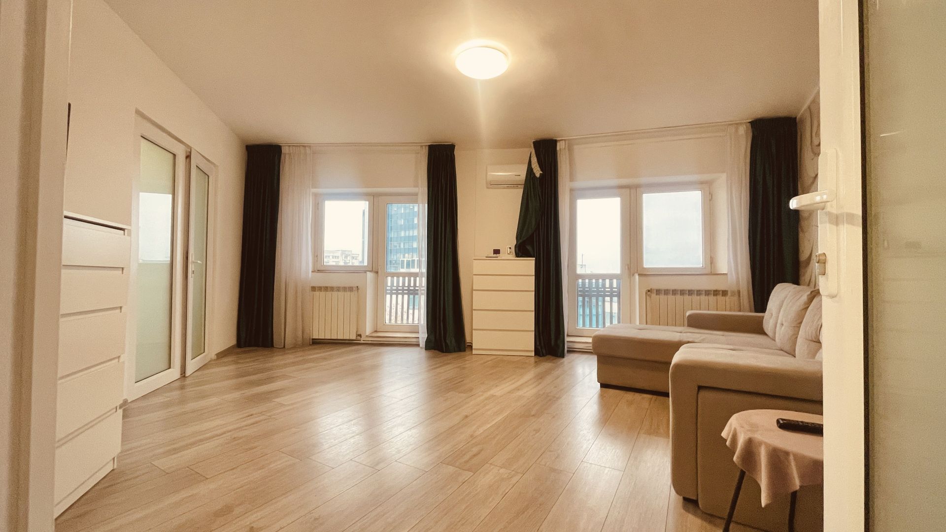 Apartament de vanzare 3 camere Sfânta Vineri- Tribunal - Poză 3