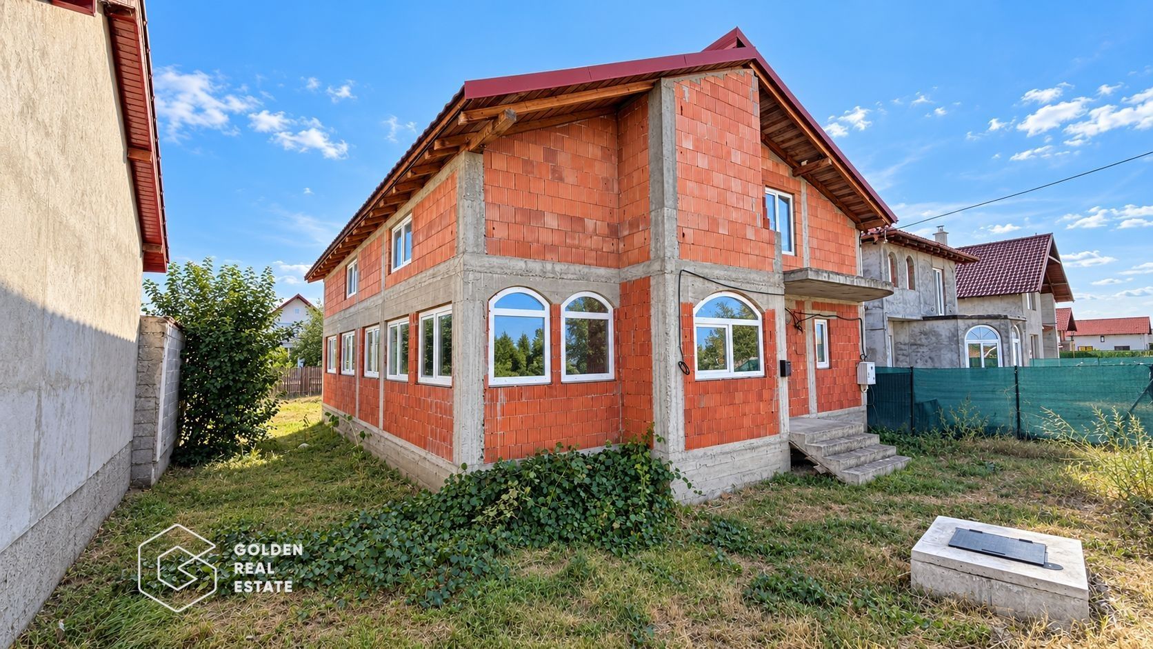 Casa cu 5 camere la rosu, nou construita, Sagu/ sau schimb cu apartament - Poză 1