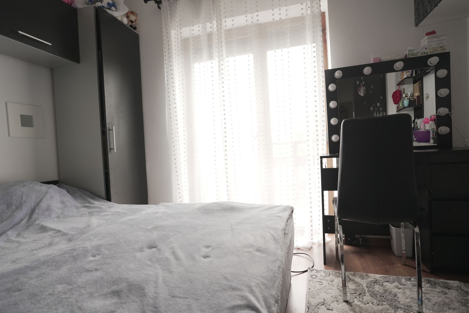 Apartament De 3 Camere Cu Gradina Mobilat Si Utilat - Poză 4