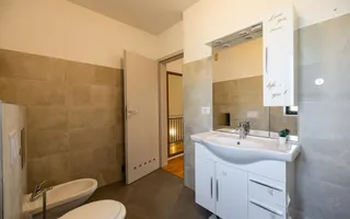 Casa 3 dormitoare si gradina | La limita cu Timisoara zona Braytim | Comision 0% - Poză 30