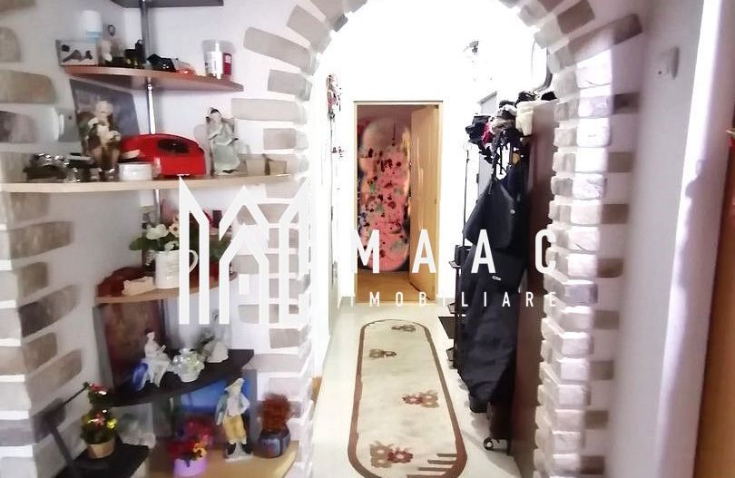 Apartament 3 camere I Decomandat I Zona Vasile Aaron - Poză 7