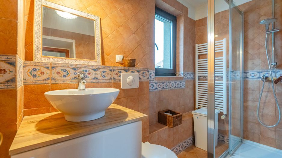 Casă individuală cu 7 camere lângă AFI Mall, ideală pentru birouri sau locuință - Poză 20