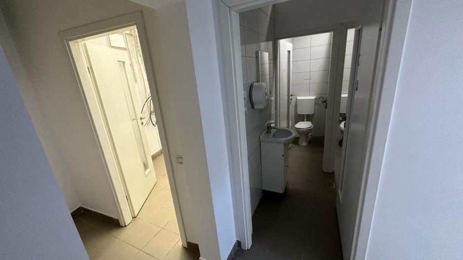 PROPRIETAR vand spatiu comercial pe Stefan Cel Mare - Poză 13