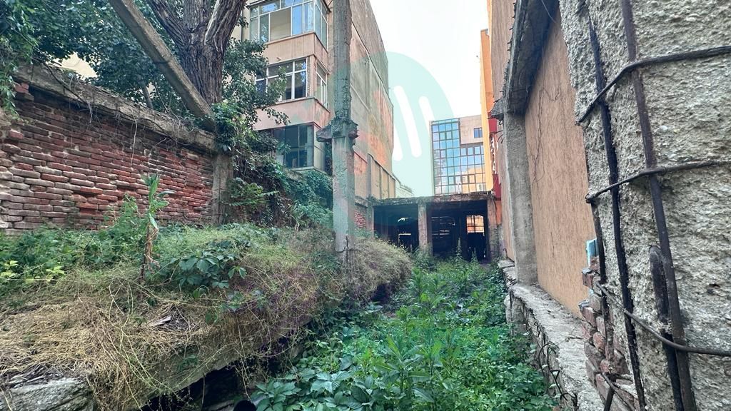 Casa consolidata cu teren de 626 mp - Poză 4