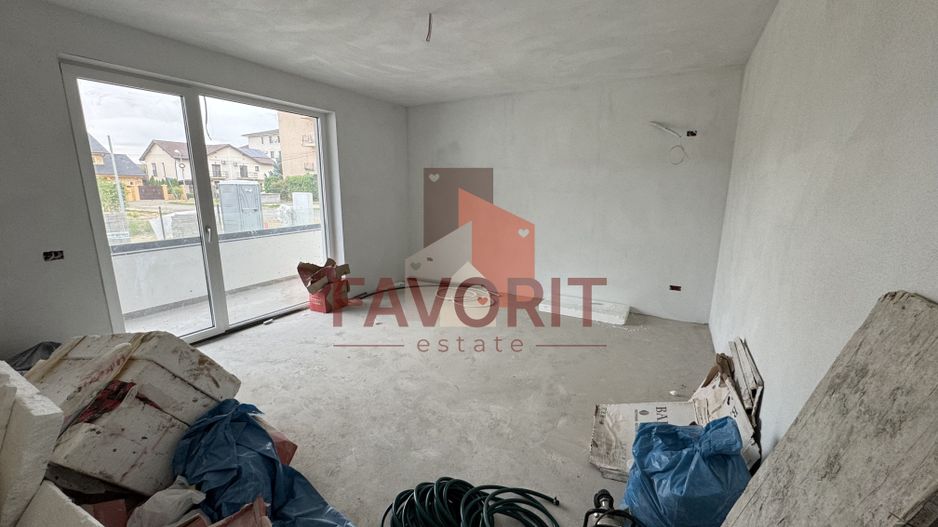 Gradina proprie de 62 mp. Decomandat. 40 mp utili - Poză 1