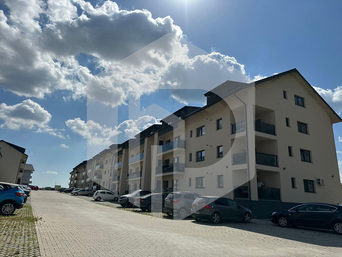 Selimbar | Apartament 2 camere | - Total Decomandat | Etaj 3 - Poză 6