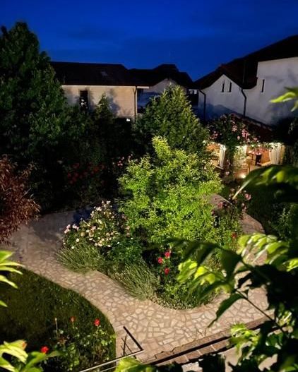 Casa de inchiriat| Corbeanca-Petresti| langa padure acces rapid DN1 - Poză 1