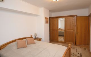 3 camere Unirii 63, prima închiriere, mobilat complet, parcare inclusă - Poză 6